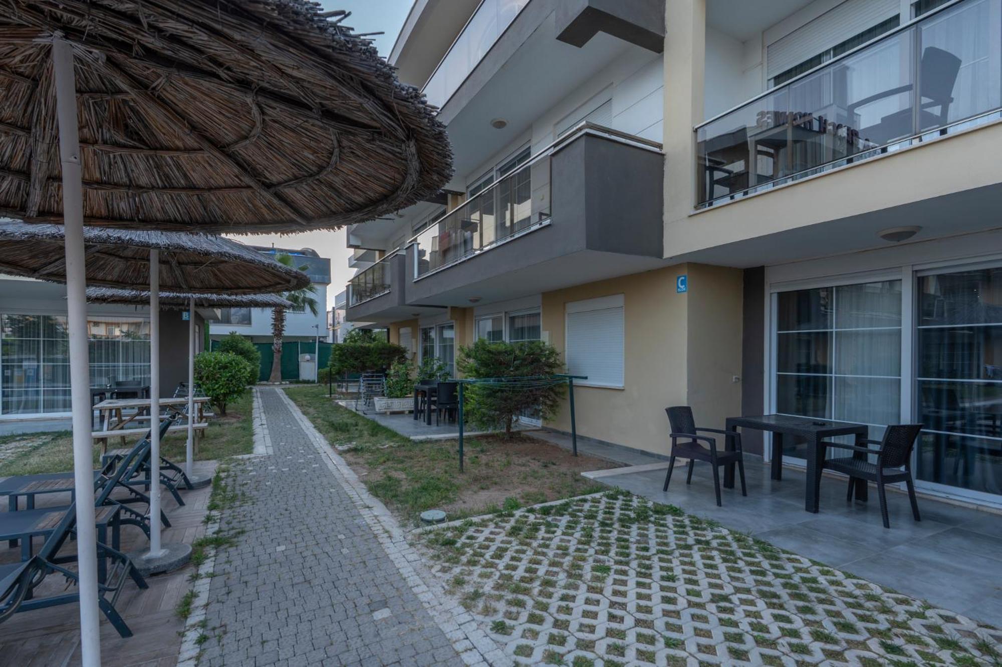 Lara Homes