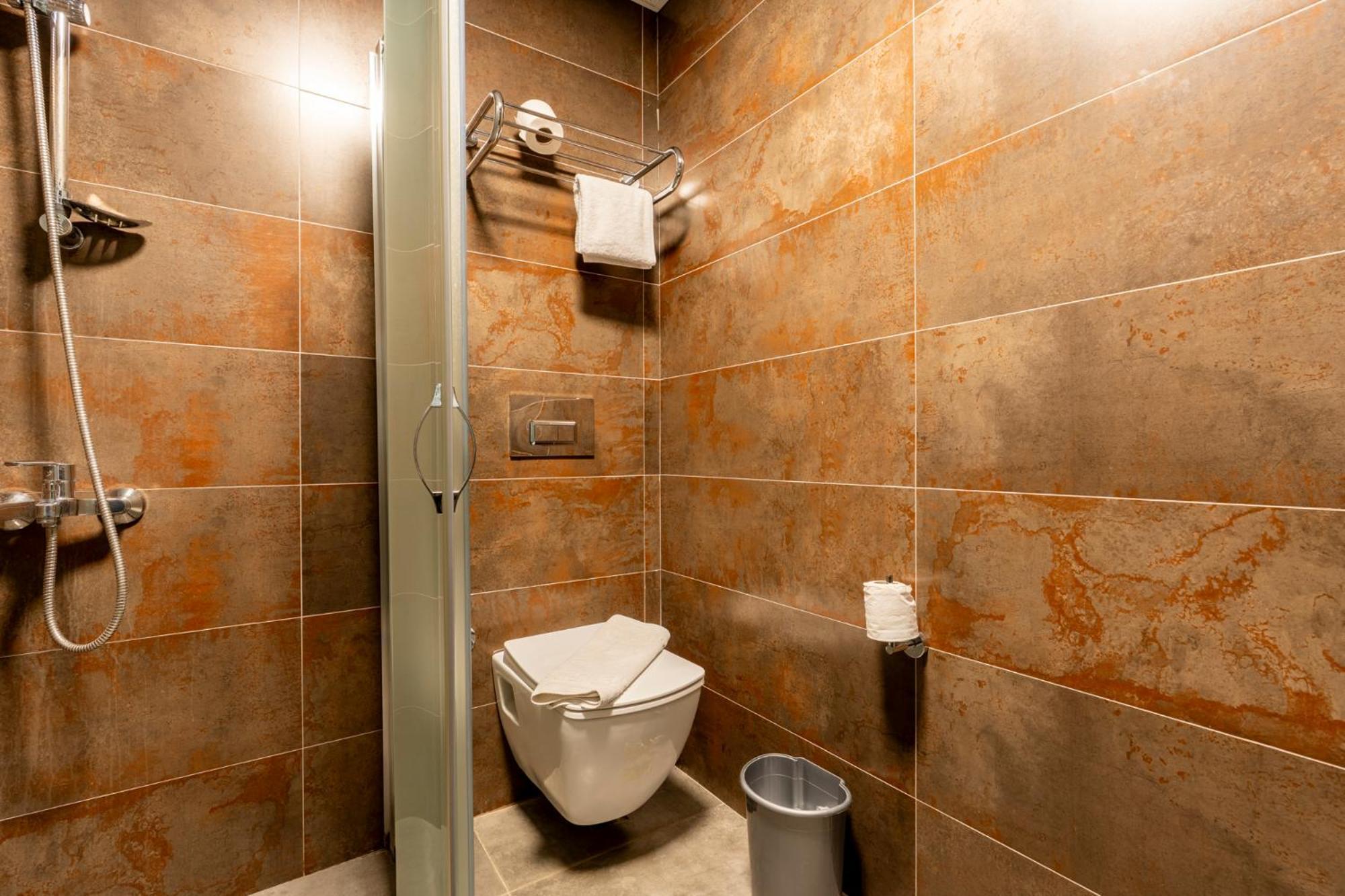 Lara Homes Apart Otel 2*