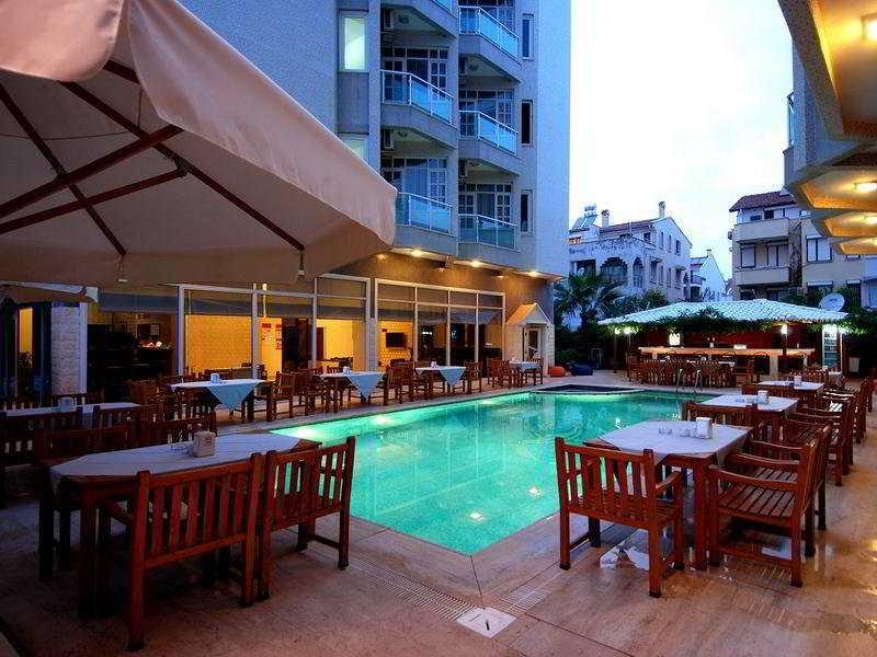 Golden Orange Otel 3*