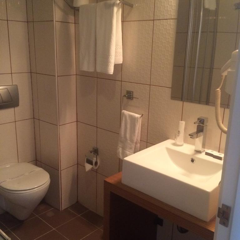 Han Hotel 3*
