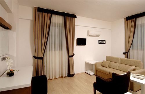 Han Hotel 3*