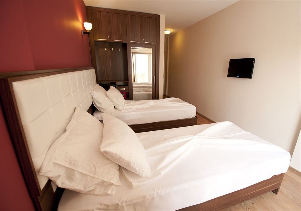 Niss Lara 3* Antalya