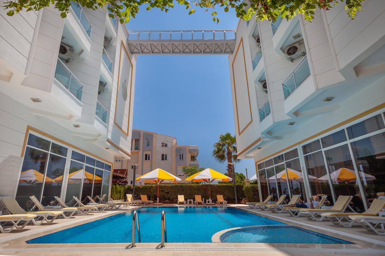 Golden Orange Otel 3*