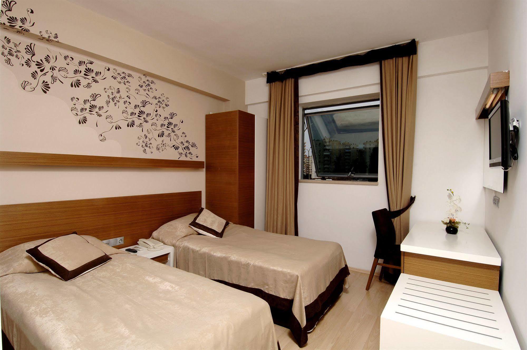 Han Hotel Hotel 3*