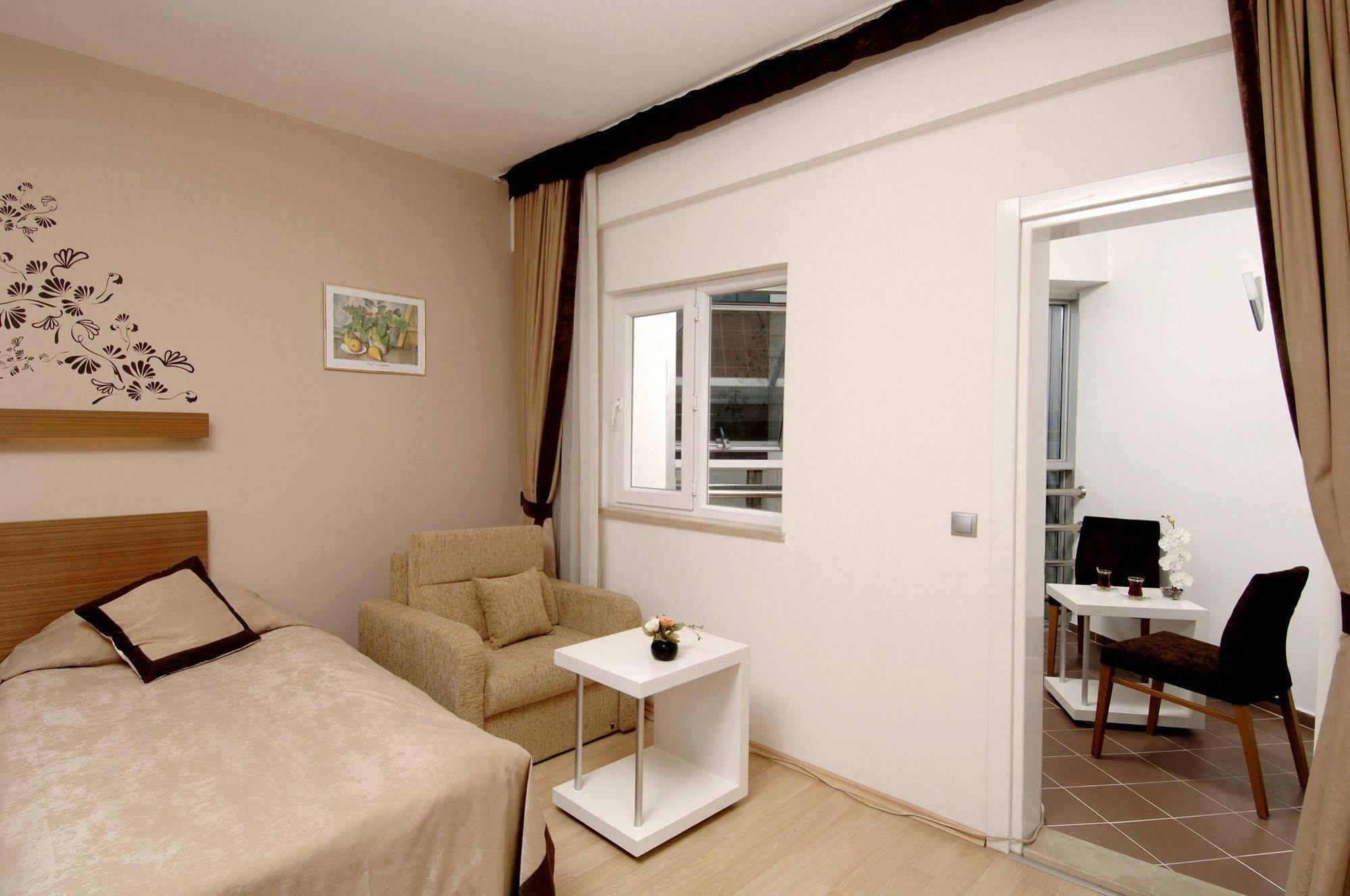 Han Hotel Hotel 3*