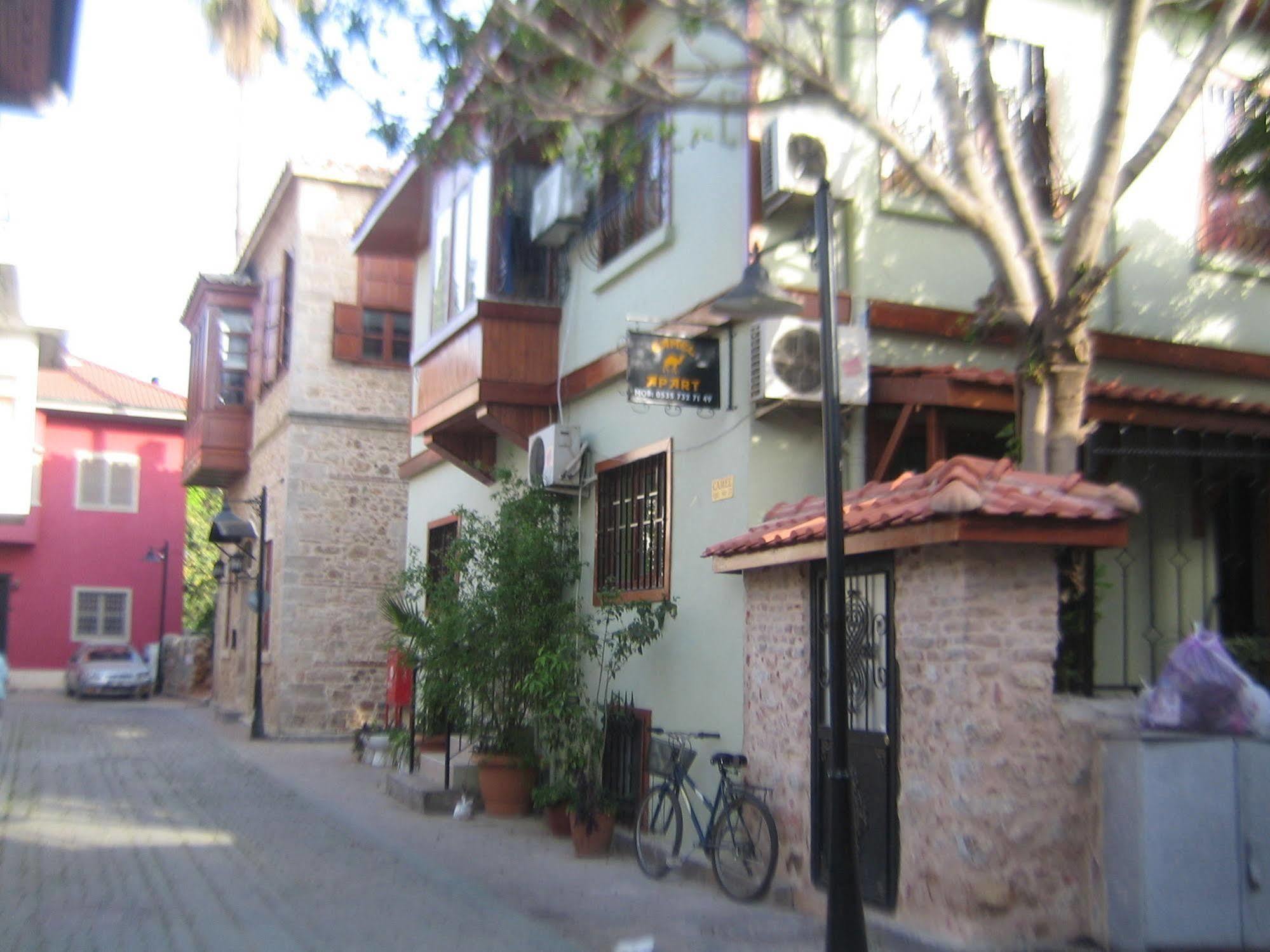 Camel Apartment Aparthotel 3*