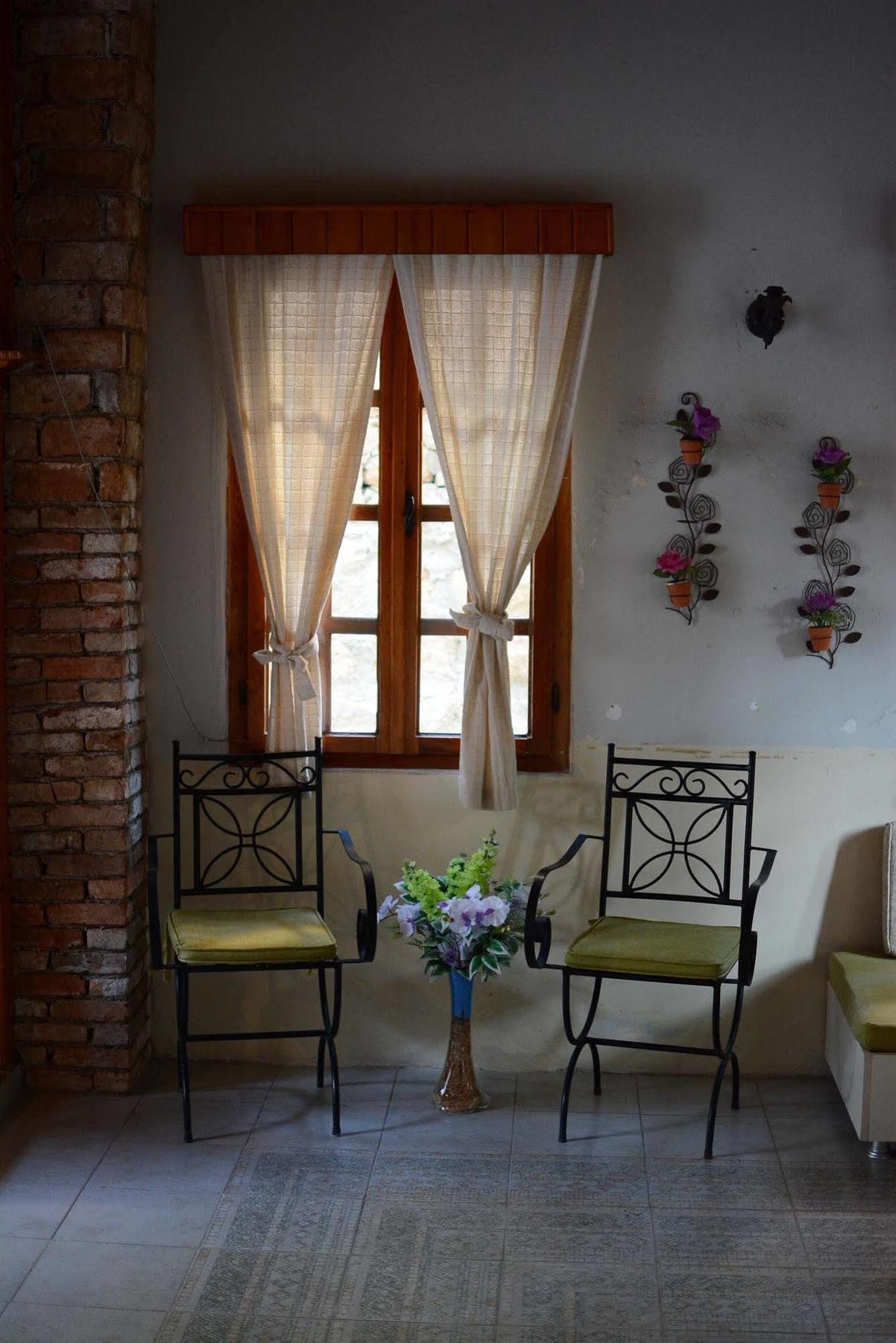 Hotel Wood House 3*
