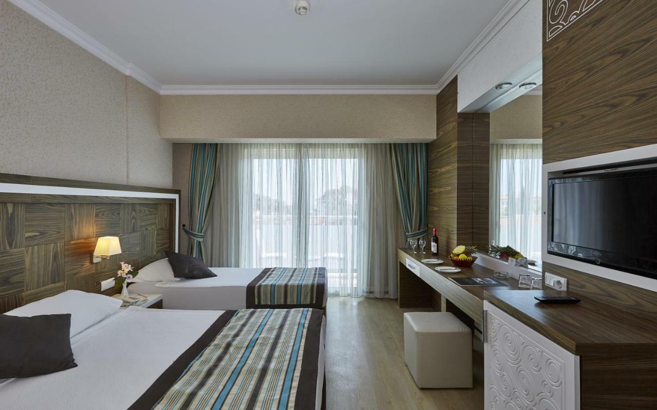Hotel Palmet Kiris Resort Antalya