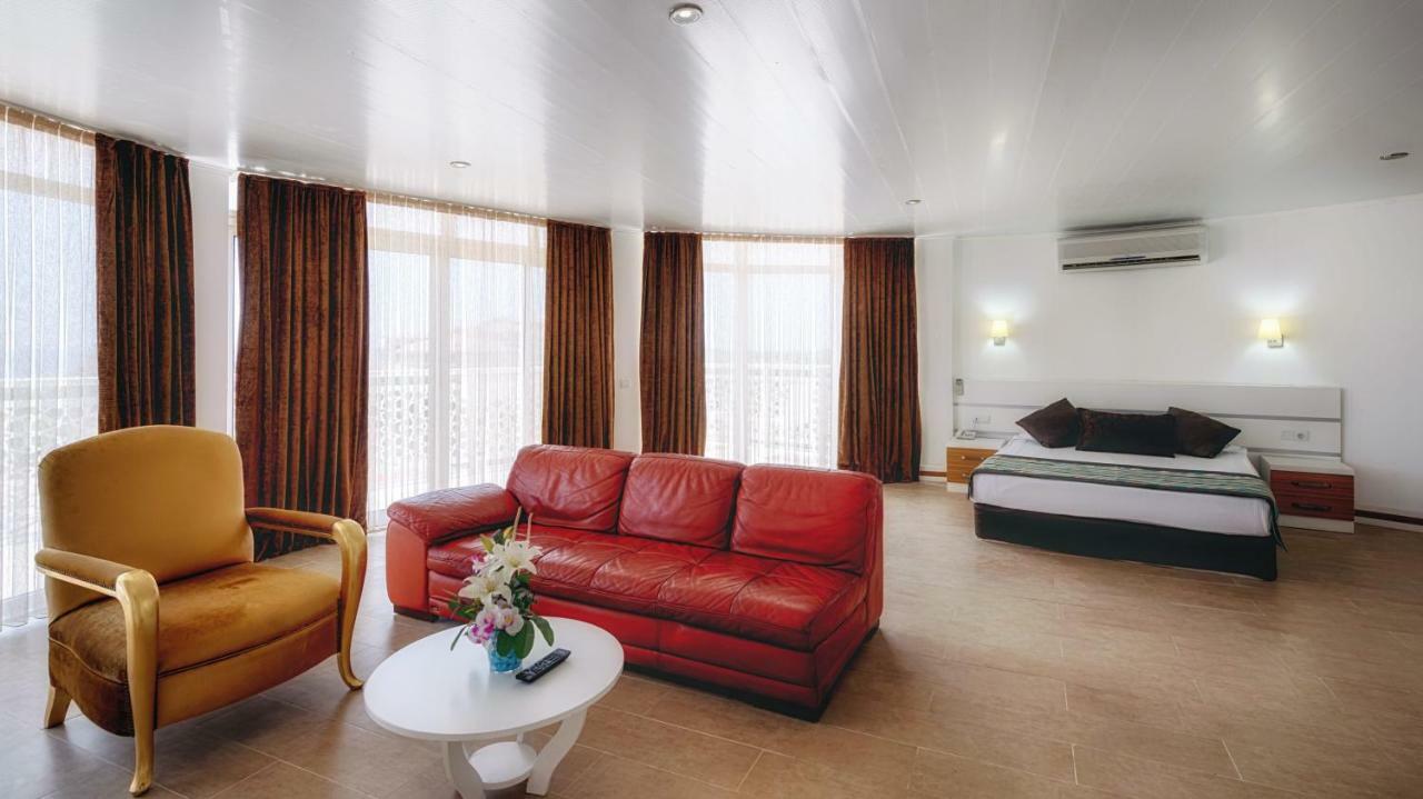 Palmet Kiris Resort Hotel