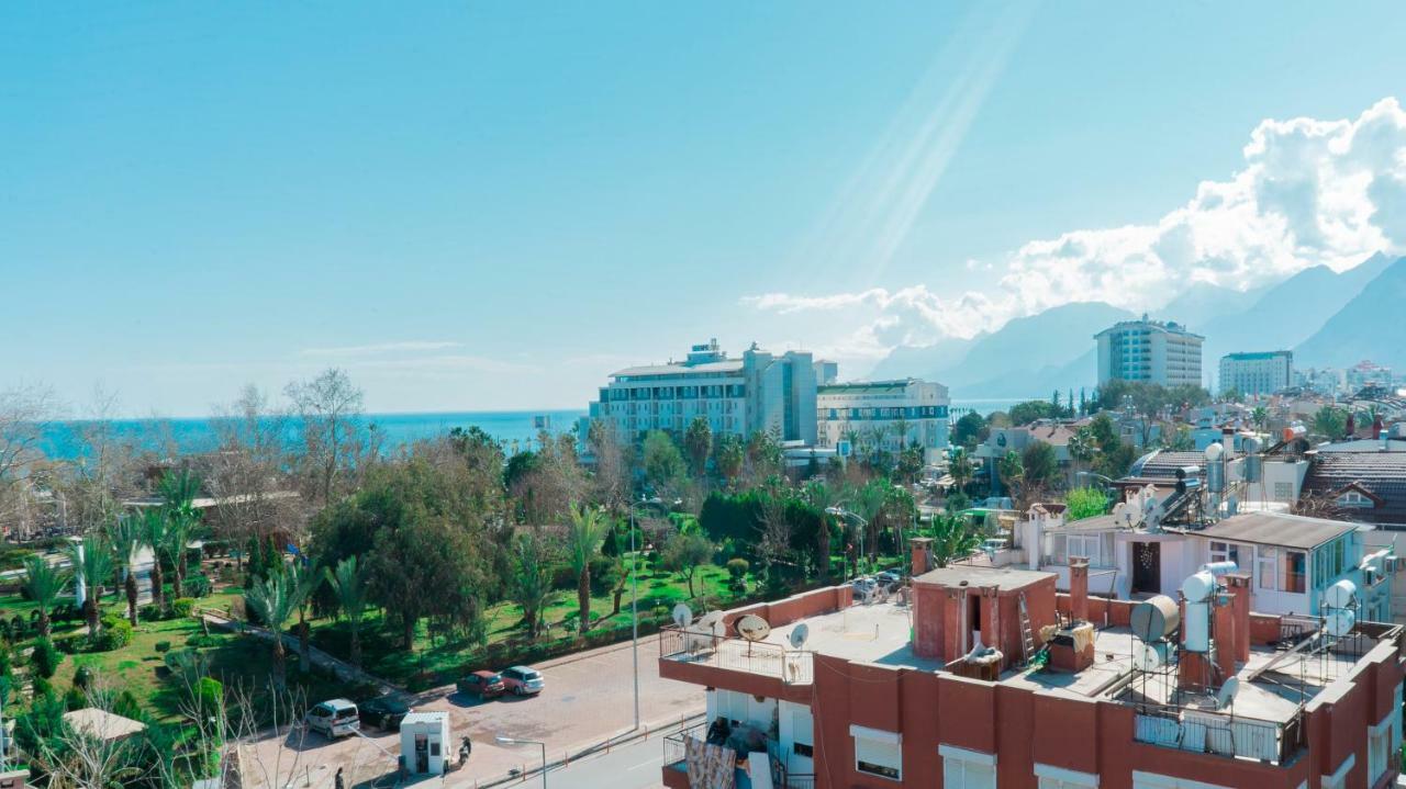 Microyal Hotel 2*