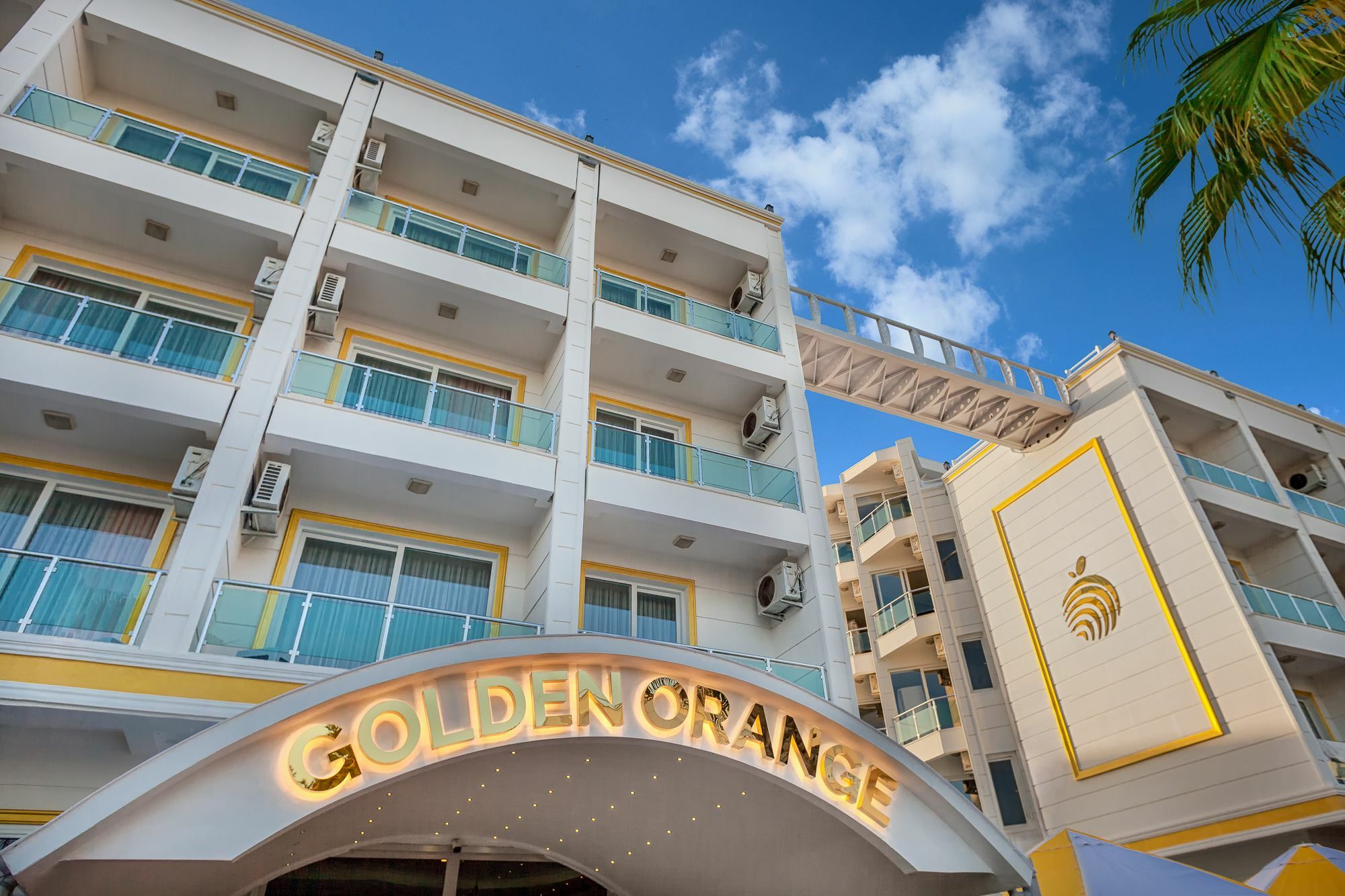 Otel Golden Orange 3*