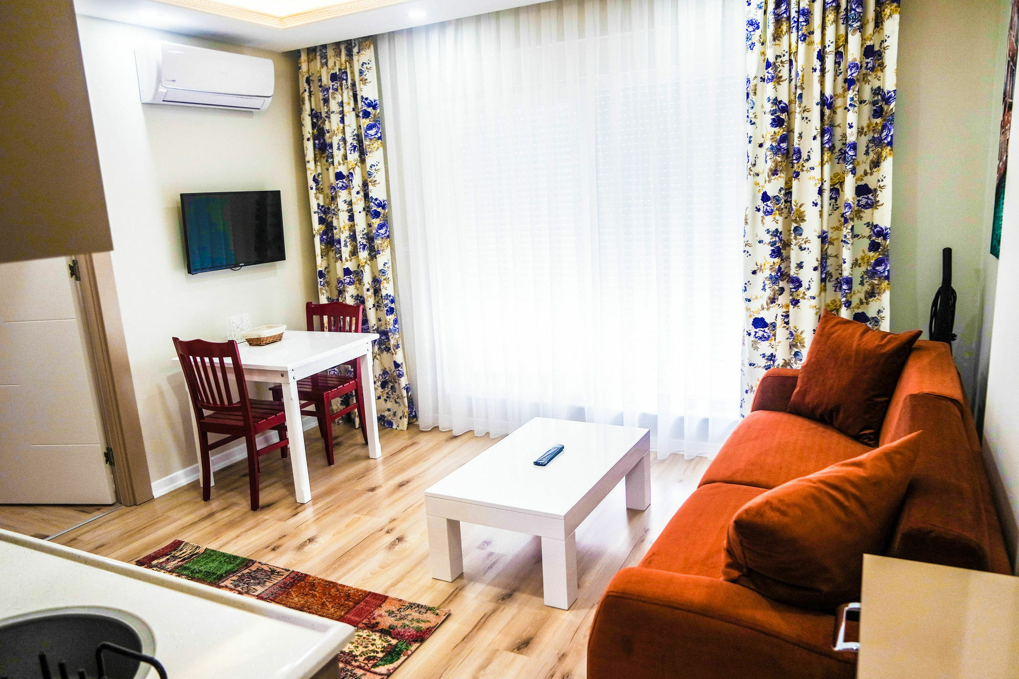 Apart Otel Ale 3*