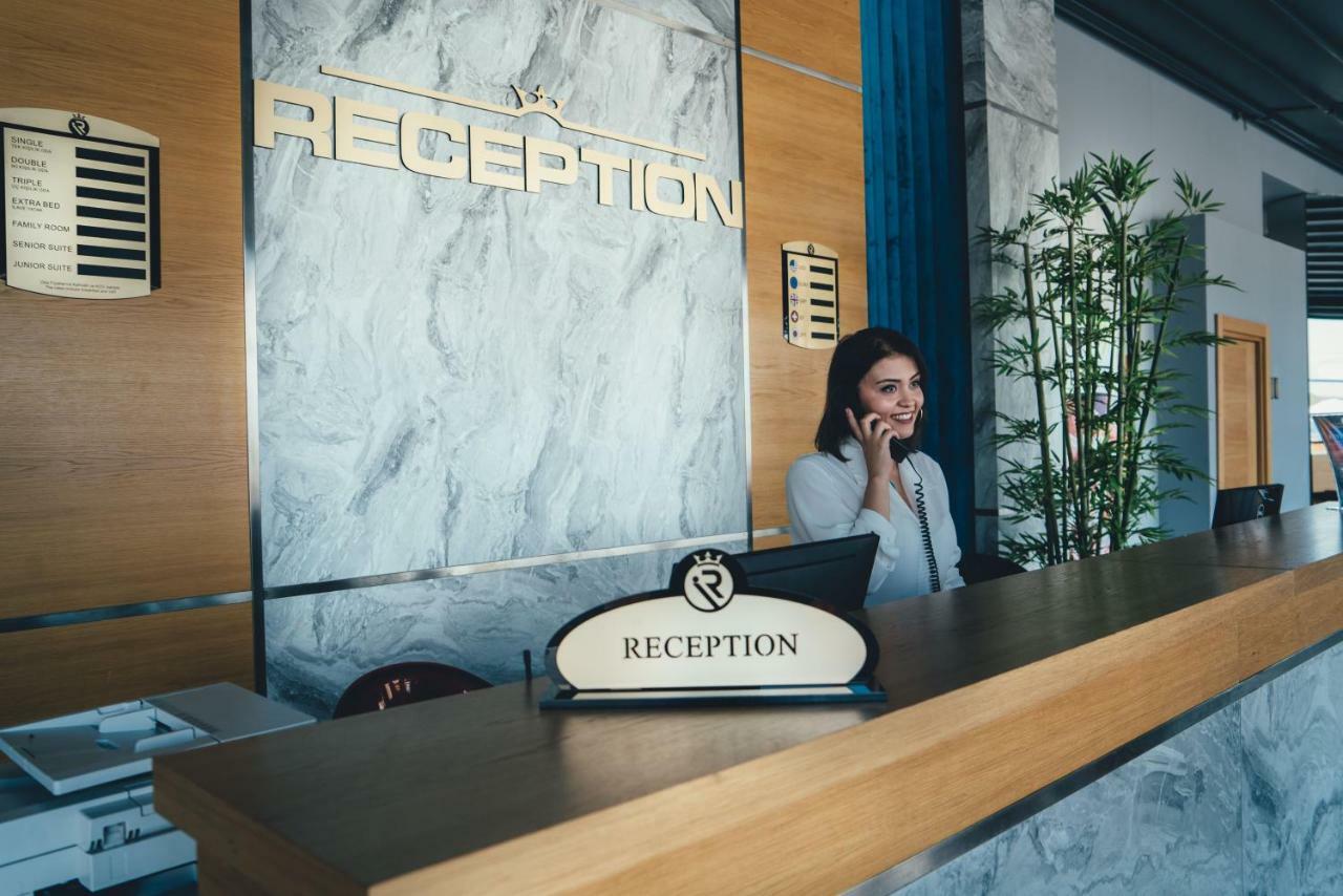 Otel Royal Towers Lara 4*