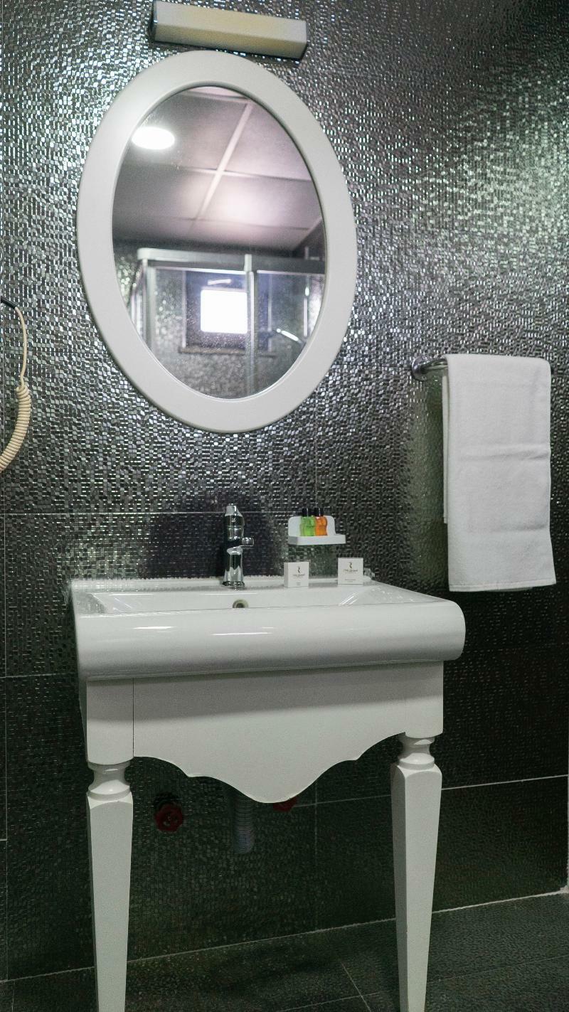 Microyal Hotel 2*